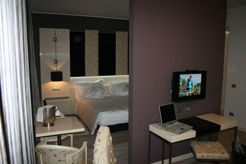 Hotel San Martino Treviglio Bagian luar foto