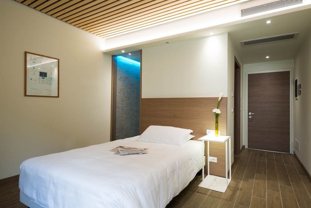 Hotel San Martino Treviglio Bagian luar foto